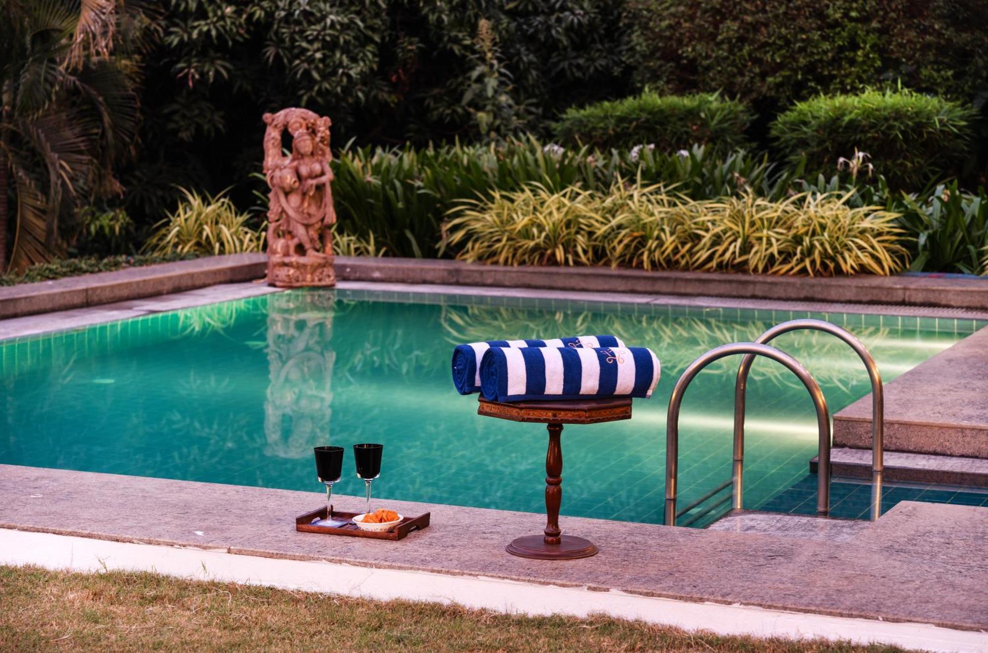 Saffronstays Pride Rock Mandve Екстер'єр фото