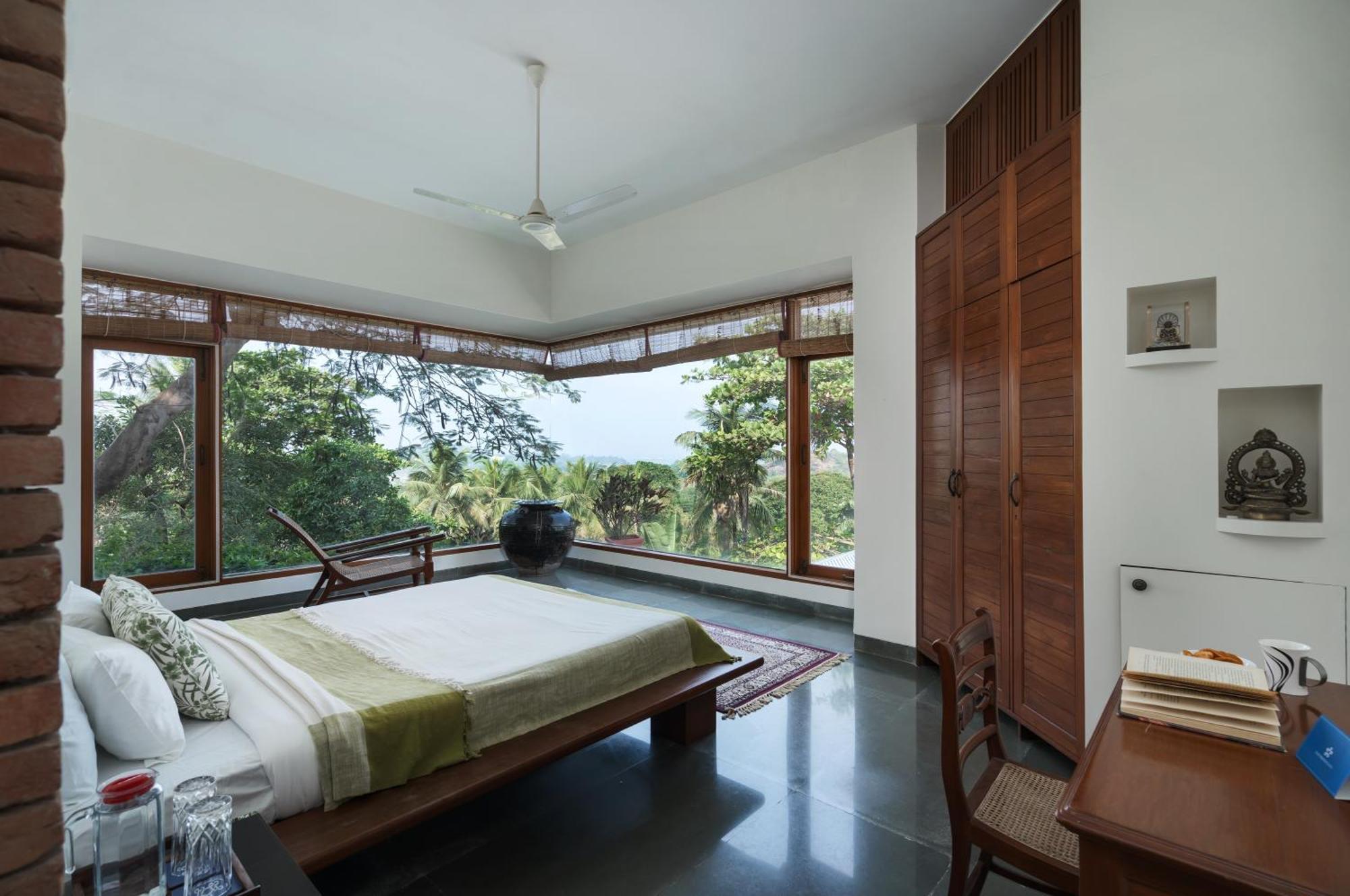 Saffronstays Pride Rock Mandve Екстер'єр фото
